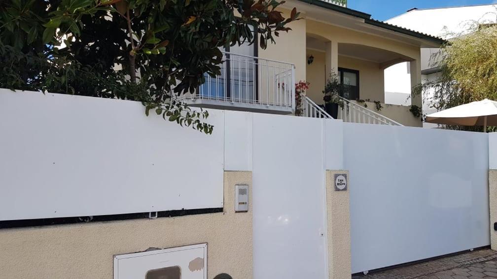 شقة Casa Da Ribeira أفيرو المظهر الخارجي الصورة