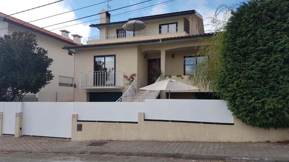 شقة Casa Da Ribeira أفيرو المظهر الخارجي الصورة