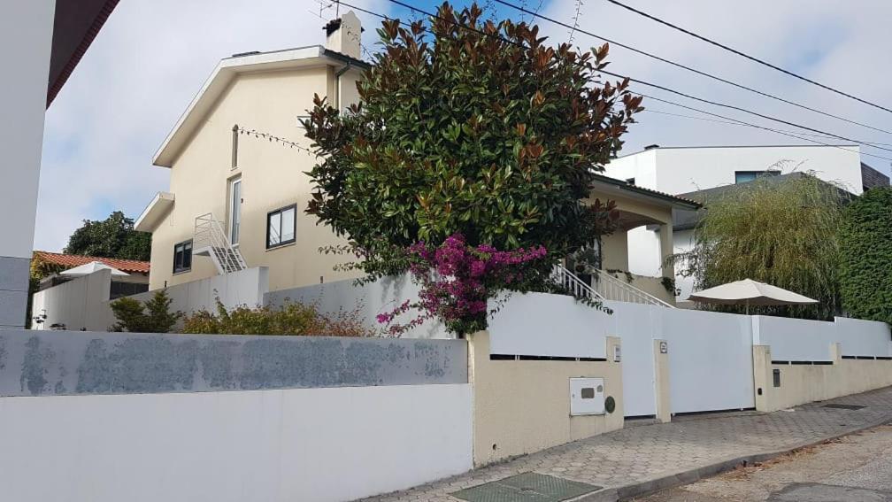 شقة Casa Da Ribeira أفيرو المظهر الخارجي الصورة