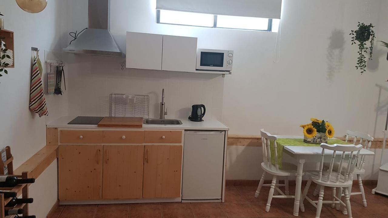 شقة Casa Da Ribeira أفيرو المظهر الخارجي الصورة