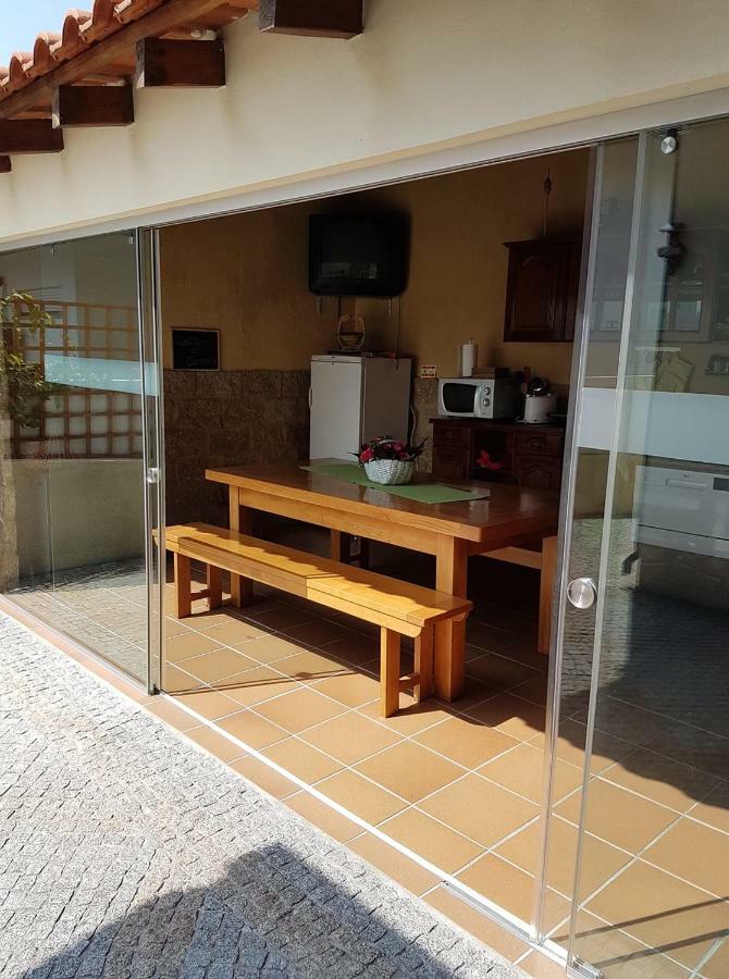 شقة Casa Da Ribeira أفيرو المظهر الخارجي الصورة