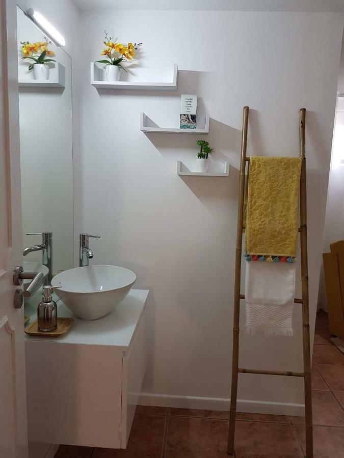 شقة Casa Da Ribeira أفيرو المظهر الخارجي الصورة